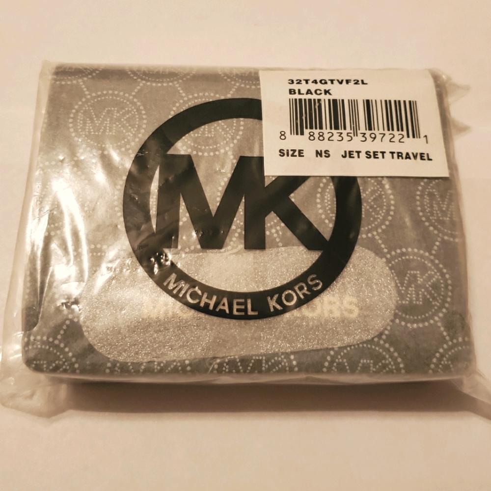 Michael Kors Jet Set Travel Cardholder